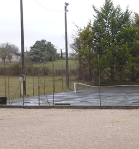 Terrain de tennis